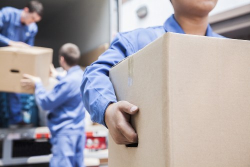 Man and van moving service in Notting Hill with careful loading support