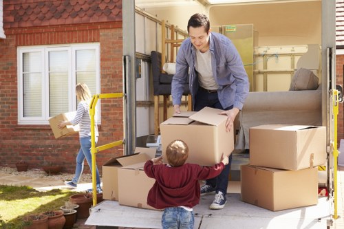 Flexible man and van service for homes and businesses in Notting Hill