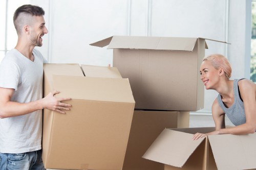 Home move logistics for period properties and narrow access streets in Notting Hill