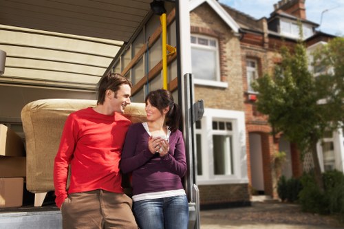 Removal van service for homes and businesses in Notting Hill